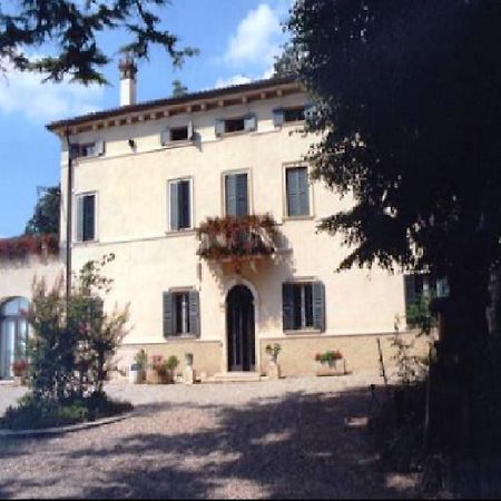 B&B Villa Monteleone 산탐브로지오 디 발폴리첼라 외부 사진