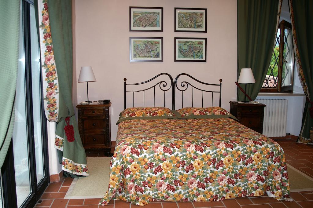 B&B Villa Monteleone 산탐브로지오 디 발폴리첼라 객실 사진